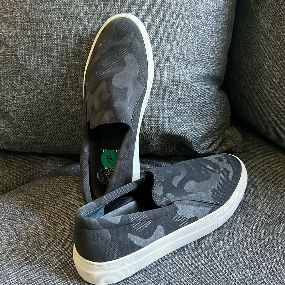 Vince Camuto slip on loafers black camo design with white soles size 8
